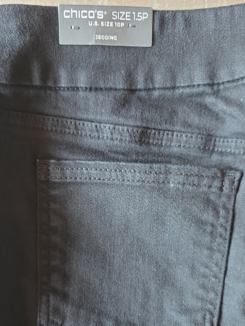 Chico's Black Jegging Ankle Pants - Picture 6 of 9